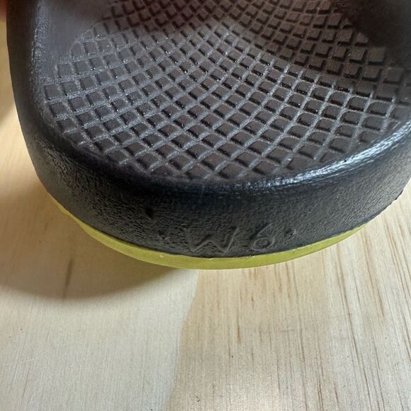 Chaco Orange and Yellow Sandals Women’s Size 6 - Picture 6 of 7